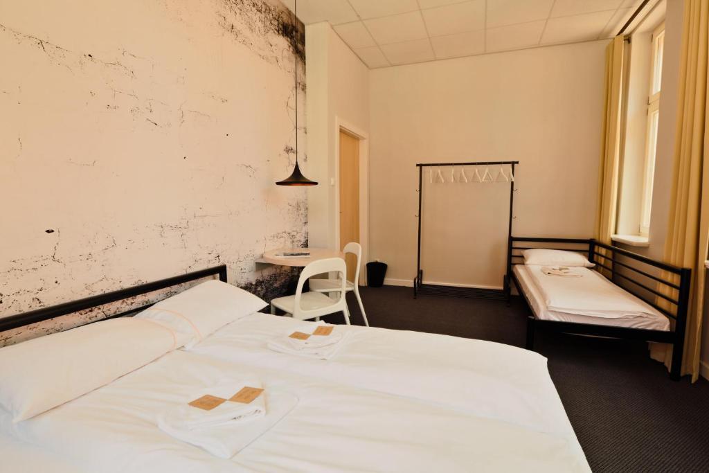 Sleep In & Stary Rynek Hostel